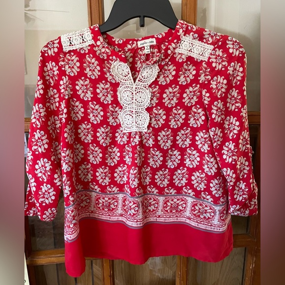 Women top - Picture 1 of 6